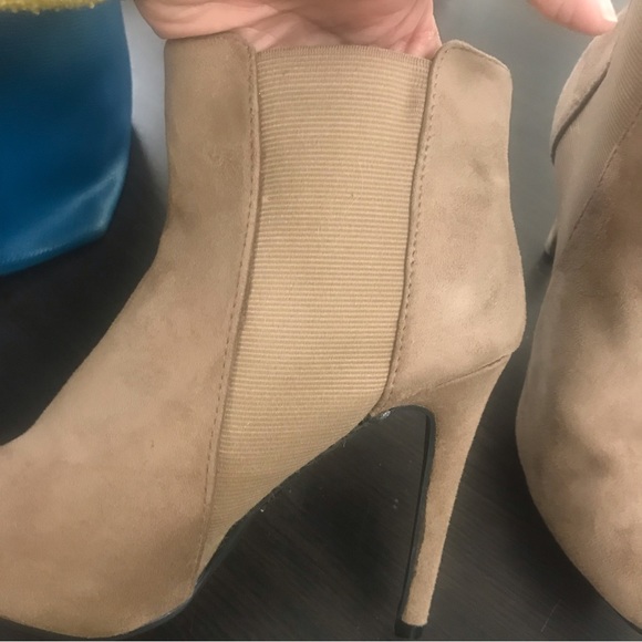 BellaMarie Ankle Boots - Picture 9 of 16